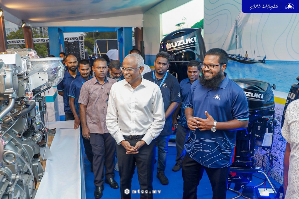 Raees Solih marine expo ah ziyaaraiy kurahvaifi