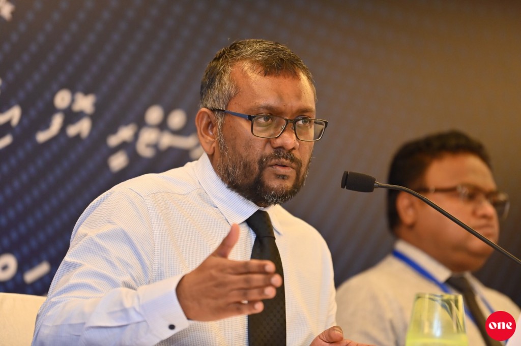 Civil service ge vaguthu 8 gadi irah badhalu kurumah mashvaraa kuranee