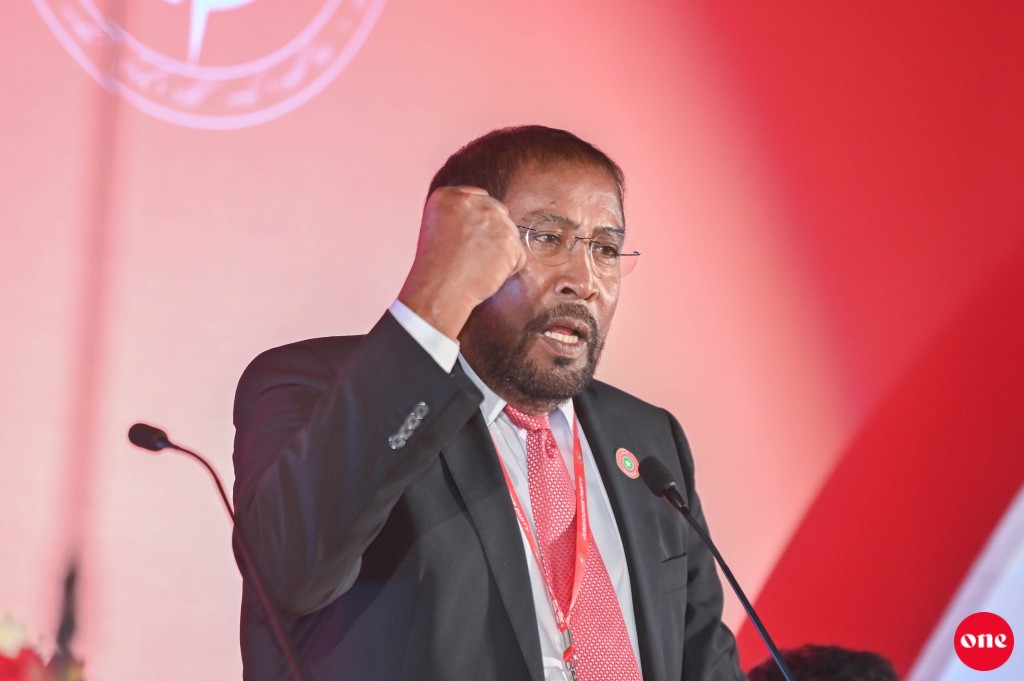 JP ge riyaasee ticket Qasim ah dhinumah faas kohfi