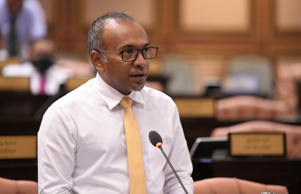 Dhemeehunnavves siyaasee Party ufedhdhey gothah gaanoonu islaahu kuranee