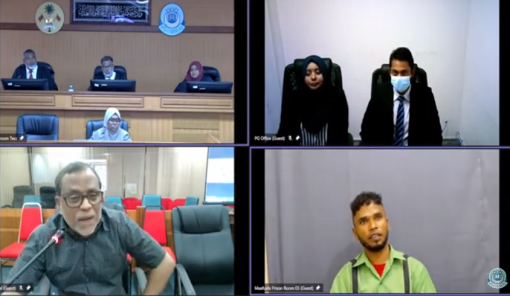 Mahmoodhu meri kamah dhashu court gai vee iuthiraaf ah Saalim dhekolhu hadhaifi, mihaaru bunanee vakeelaku beynunvaa kamah