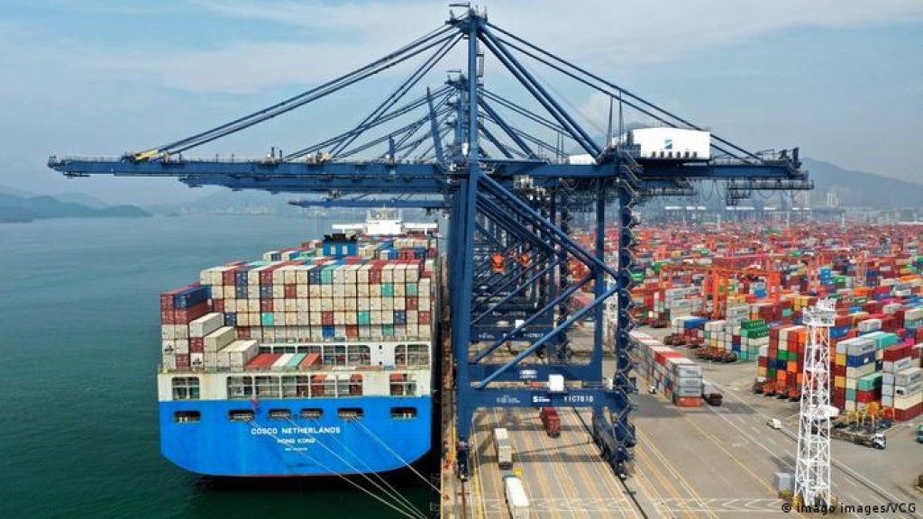China ge enme bodu container terminal gai covid fethuri, dhuniyeyge igthisaadhah anehkaaves nurahkaa!