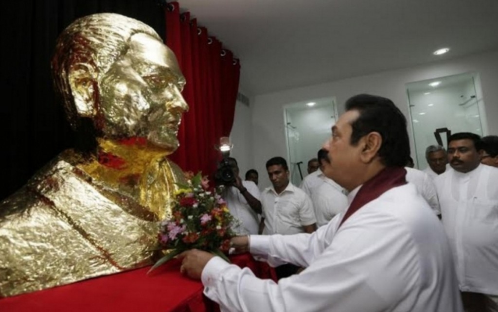 Adhuge dhuniye: Rajapaksa aailaage museumgai rayyithun hulhujehee keehvve?