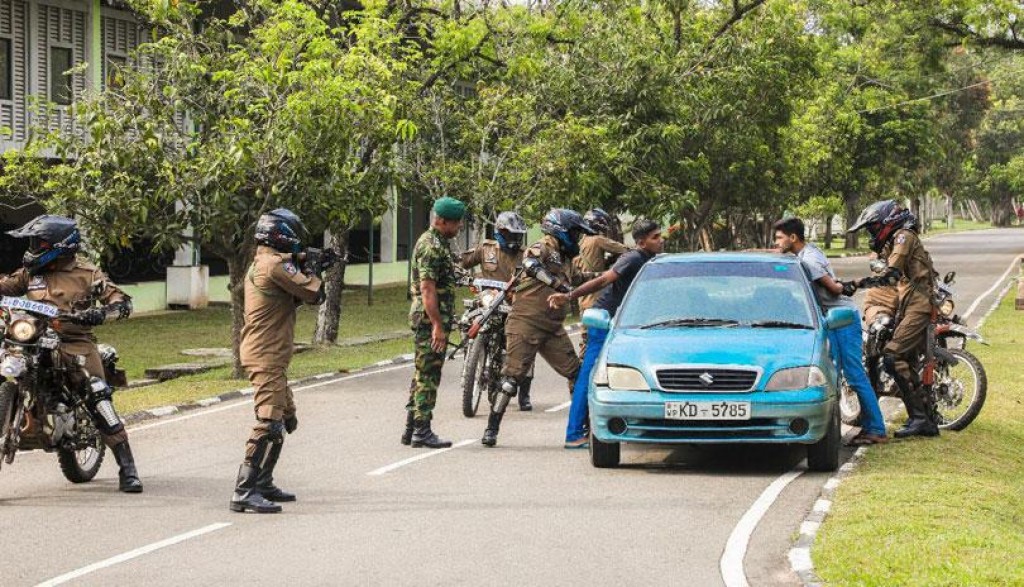 Kuvverin huttuvumah hathiyaaruge beynun kurumugai jehilun nuvumah Lanka ge fuluhun ah angaifi