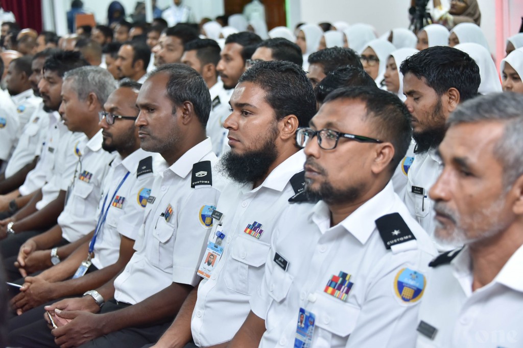 Customs ah 68 officers hoadhan iulaan kohfi