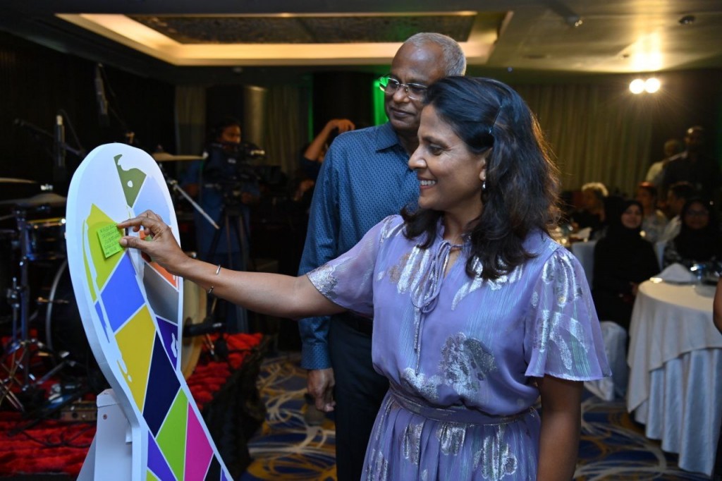 Cancer society ge gala dinner gai Raees ge dhekanbalun baiverive vadaigenfi
