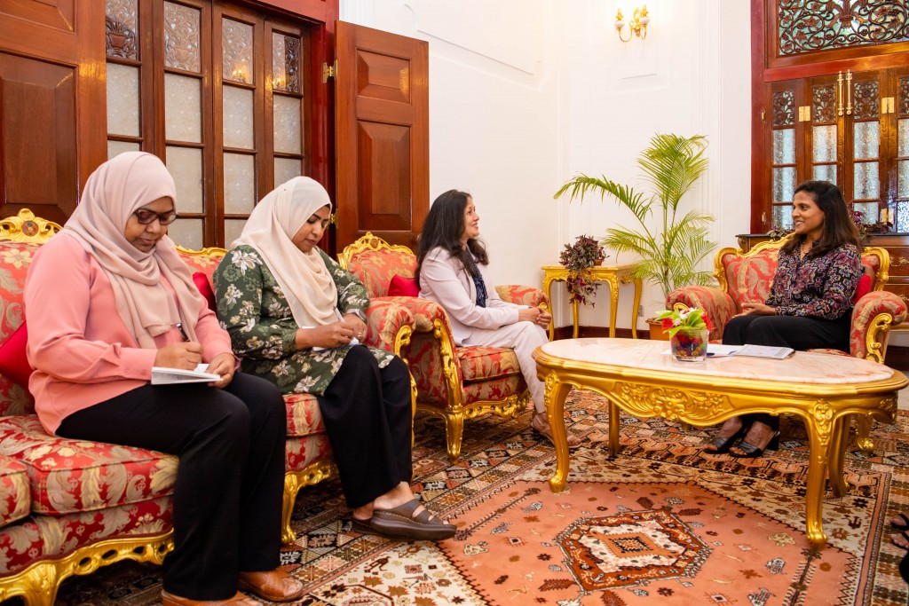 WHO ge mandhoobu, Dr. Naazneen Raeesuljumhooriyyaage anbikanbalunnaai baddhalu kuravvaifi