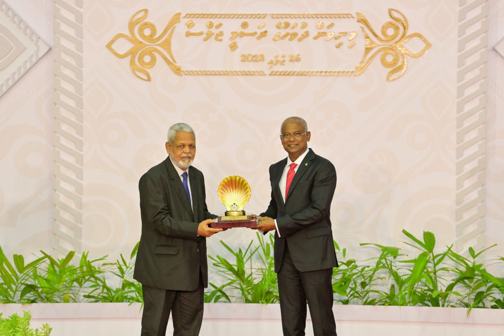 Shrafverikamuge inaam 4 beyfulhakaai, kunfunyakah, hivvaru dhinumuge inaam 17 beyfulhakaai, jamiyyaaakah dhevvaifi