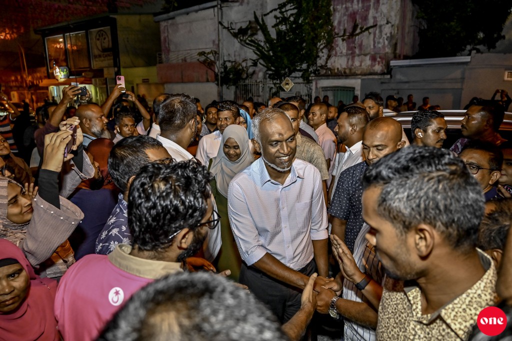 One Photo: Dr. Muiz ah furathama burun libunu kaamiyaabee faahagakurumah beyvvi hafulaa