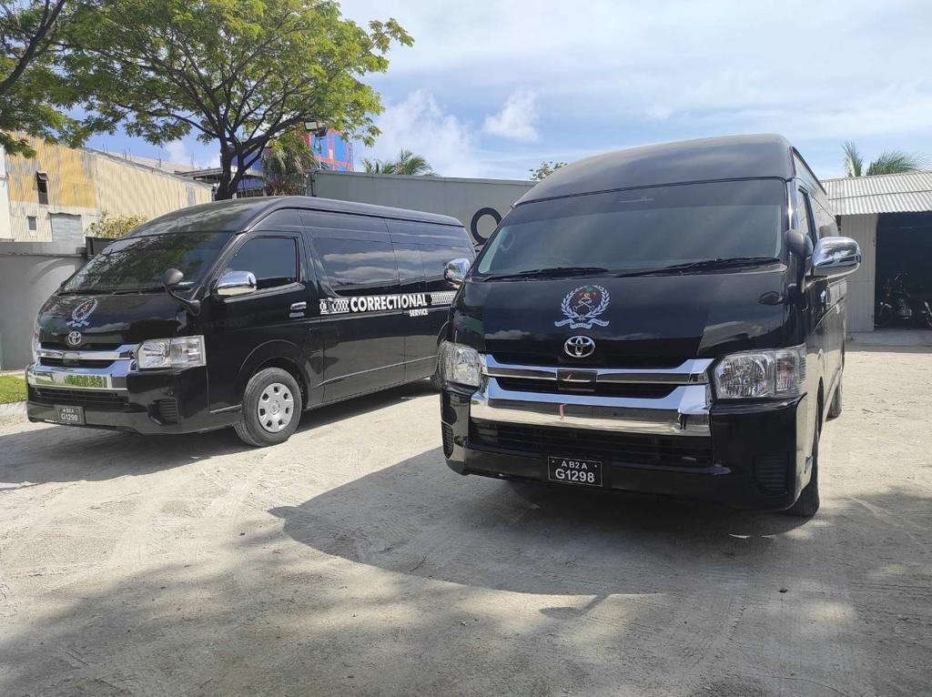 India in hadhiyaa kuri 4 vehicle corrections aa havaalu kohfi
