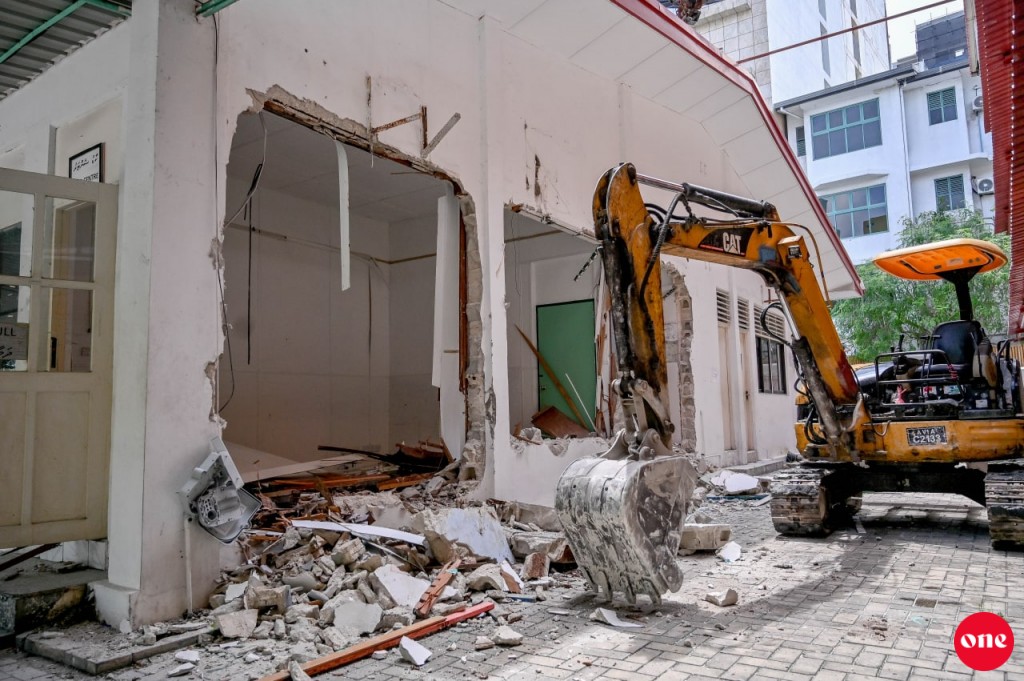 Arabiyya School ge aa imaaraai hadhan baa jamaaludhin thalhaalan fashaifi