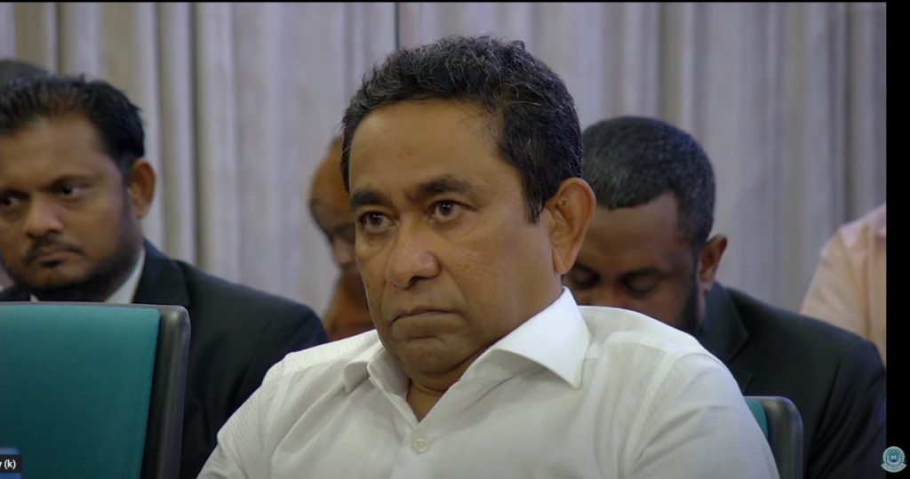 Arashu mahsala: Dhaulathunaai Yameen ge vakeelunves dhehkee mahsalaagai Criminal Court in hedhi goasthah