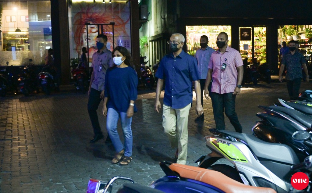 #OnePhoto : Dhuvvun manaa vaguthu Male' ge magumathin, Raees ge dhekan'balunves faimagugai