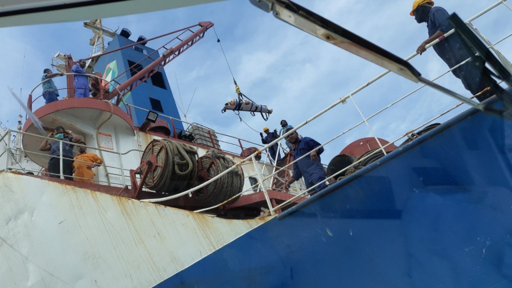 Expat dies with head injuries after falling from a vessel outside Gulhifalhu