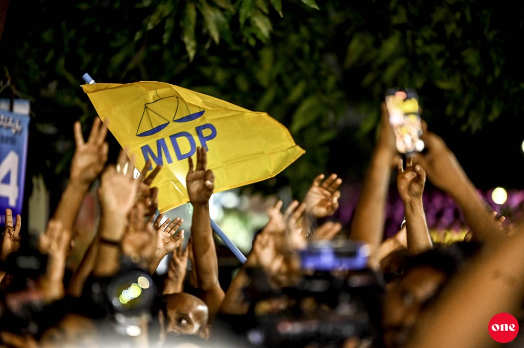 One Photo: MDP ge galolhu kanmathi jalsaa gai Raees baiverivevadaigennevun