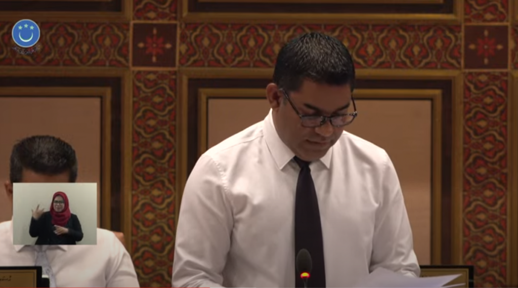 Budget report ah bahus fashai, maadhamaa 2:00 aa hama ah furusathu hulhuvaalaifi
