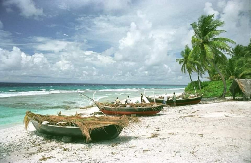 Fuvahmulaku dhareenneyve, Fuvahmulah dhaskuraasheve! Maazeege therein Fuvahmulakuge vadhumasverikamaai dhaonibanun 3