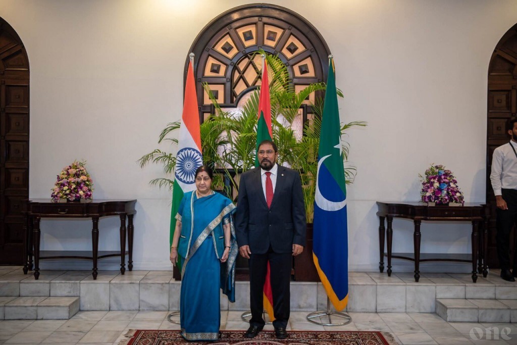 Qasim discusses parliament election with Minister Swaraj