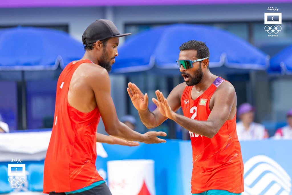 CAVA Beach volleyball Challenge Cup: Raajjeyge Kudakaattey aai Adam ge pair inn rann medal dhifaau koffi