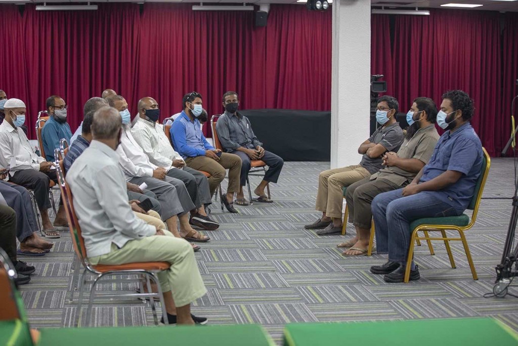 Covid ge haalathu goasvamun dhaathee miskiythakuge imaamunnaa Ministry inn baddhalu koffi