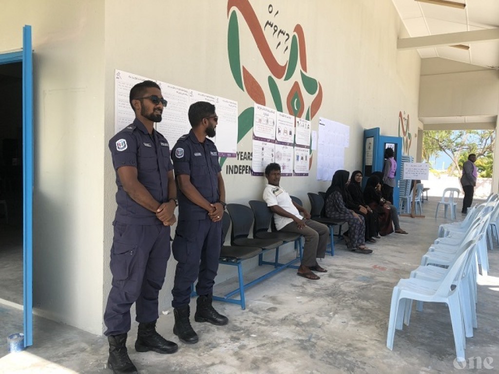 Three arrested in Addu City for taking photo of ballot paper