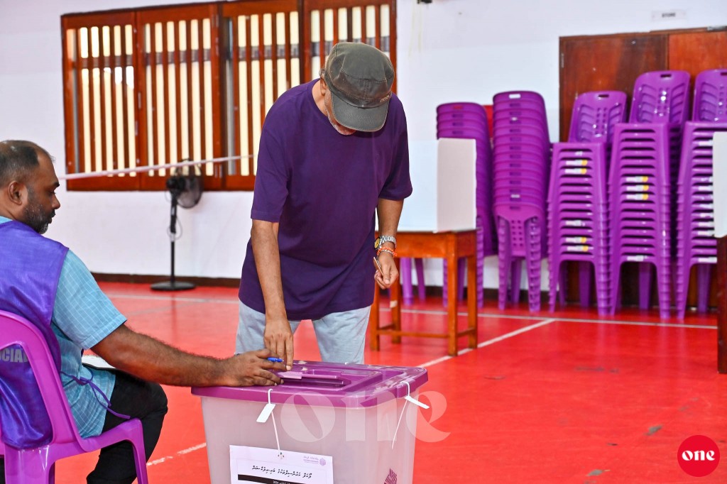 Male' Counil ge 2 gondi PNC ah, eh gondi MDP ah