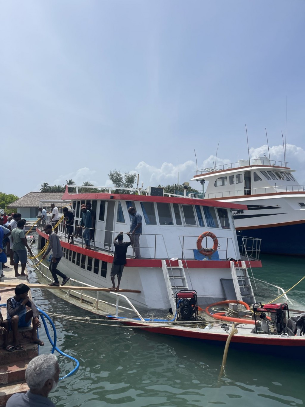 Bilehfahi neru faikattah uri Kanditheemu boateh adiah, 50 parcent mudhalah gellun!