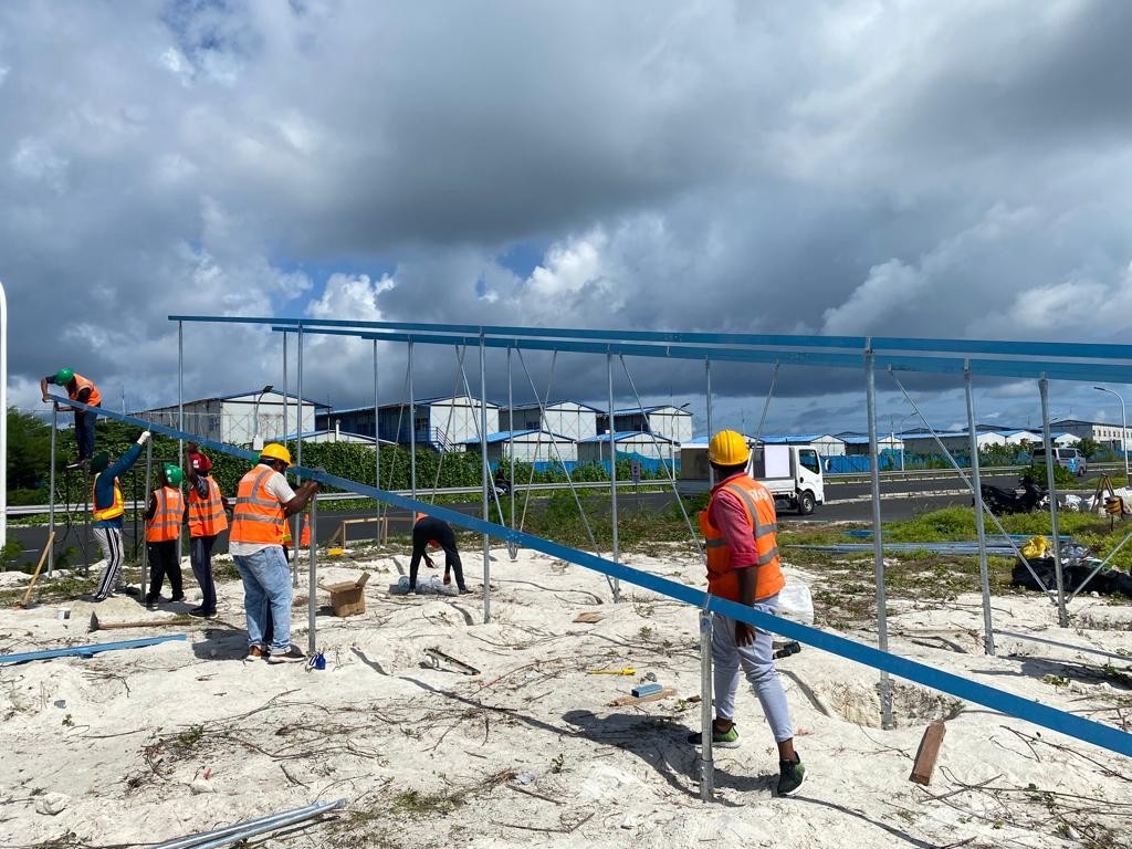 Hulhule-Hulhumale link road gai Solar PV system gaaimu kurumuge masahkaiy fashaifi