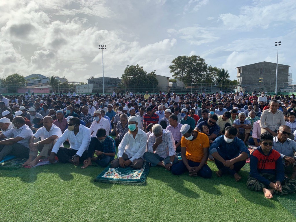 Islam dheenugai alhukan vanee jamaa'athuge laabayaa ves gulhifa eve.