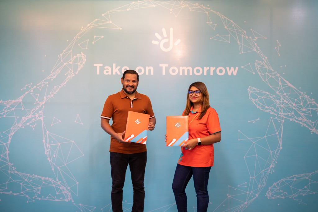 Tekkers ge harakaaiy thakuge digital partner akah Dhiraagu