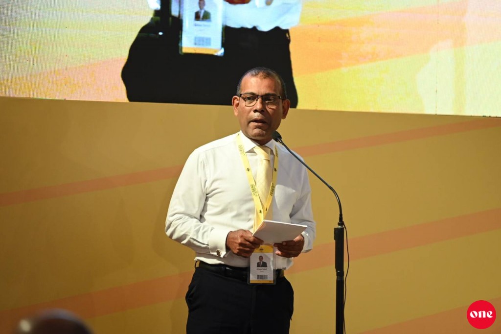 Congress gai Minister Yumna ge vaahaka dhekkumun Raees Nasheed rathah, hoonu rahddheh!