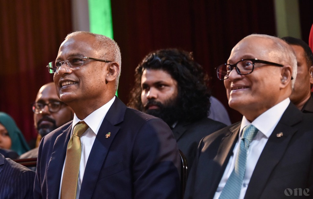 Raajje ah enme kamudhanee riyaasee nizaamu: Maumoon