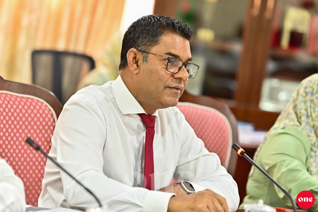 Sarukaarah ithuruvaa vuzaaraathah hamajassai hoama dhuvahu committee ah hushahalhaanekamah vanee angaifai: Naashiz