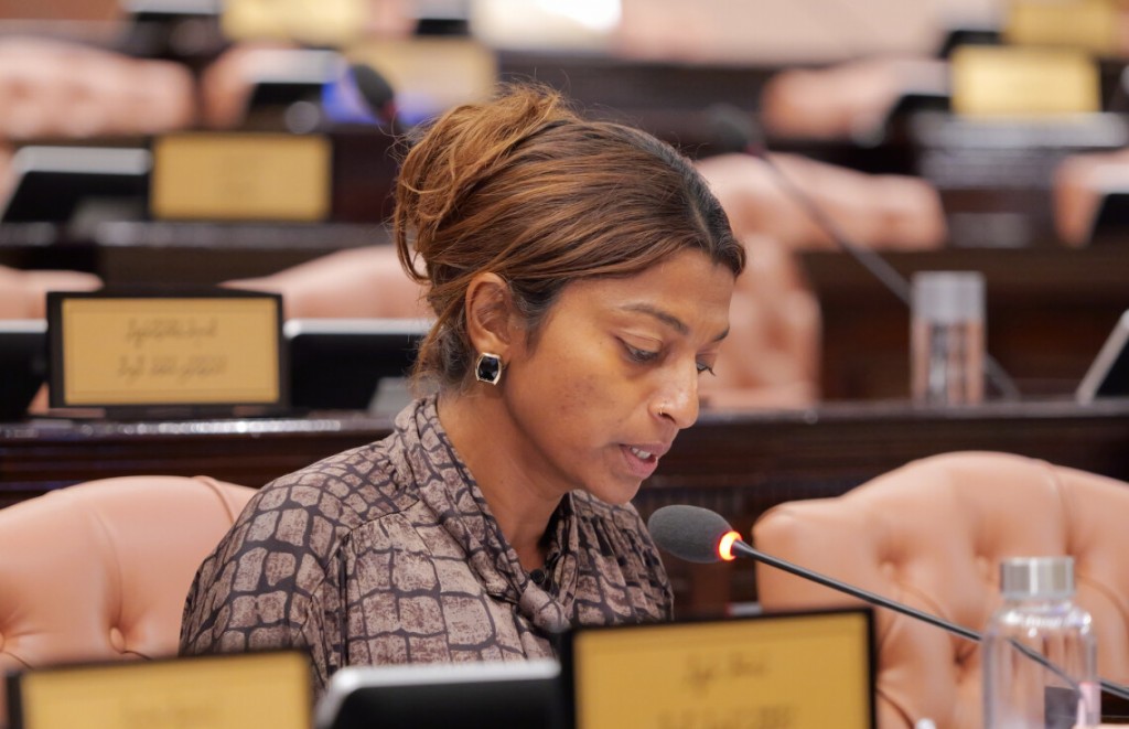 Eva vakikurumuge bahus fashaifi