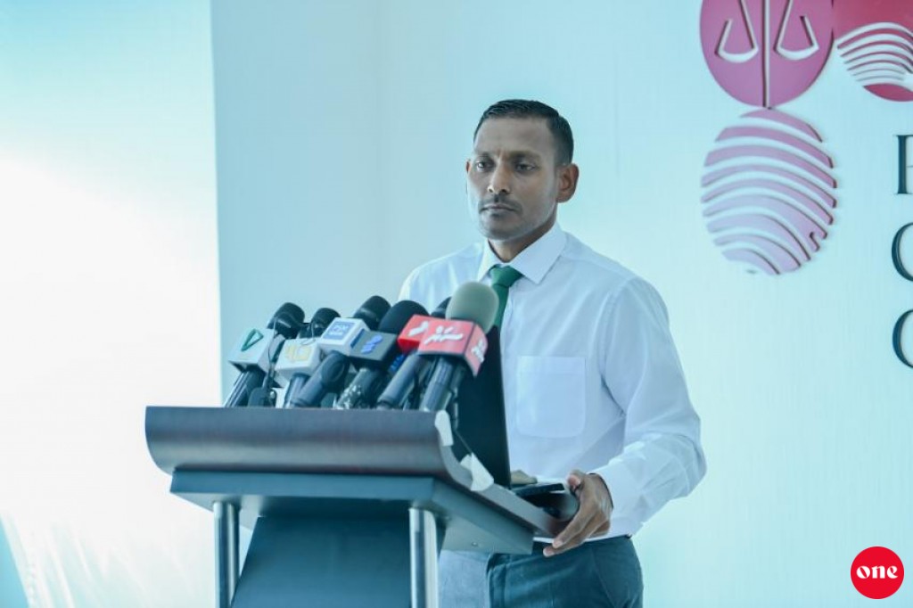 Iuthiraafuge massalathah eh dhuvahuge thereygai ninmey gothah gaanoonu islaahu kuran AG ah vanee hushahalhaafai: PG