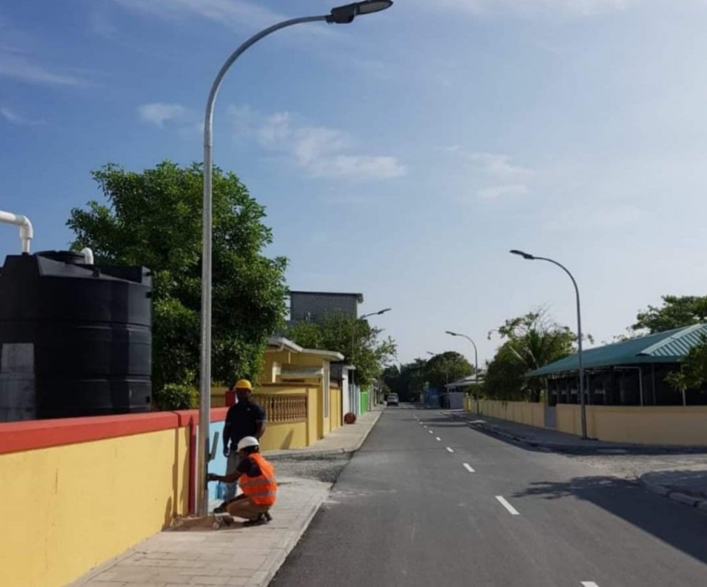 Dhuvaafaru maguthakugai thaaru alhai, ninmaalaifi