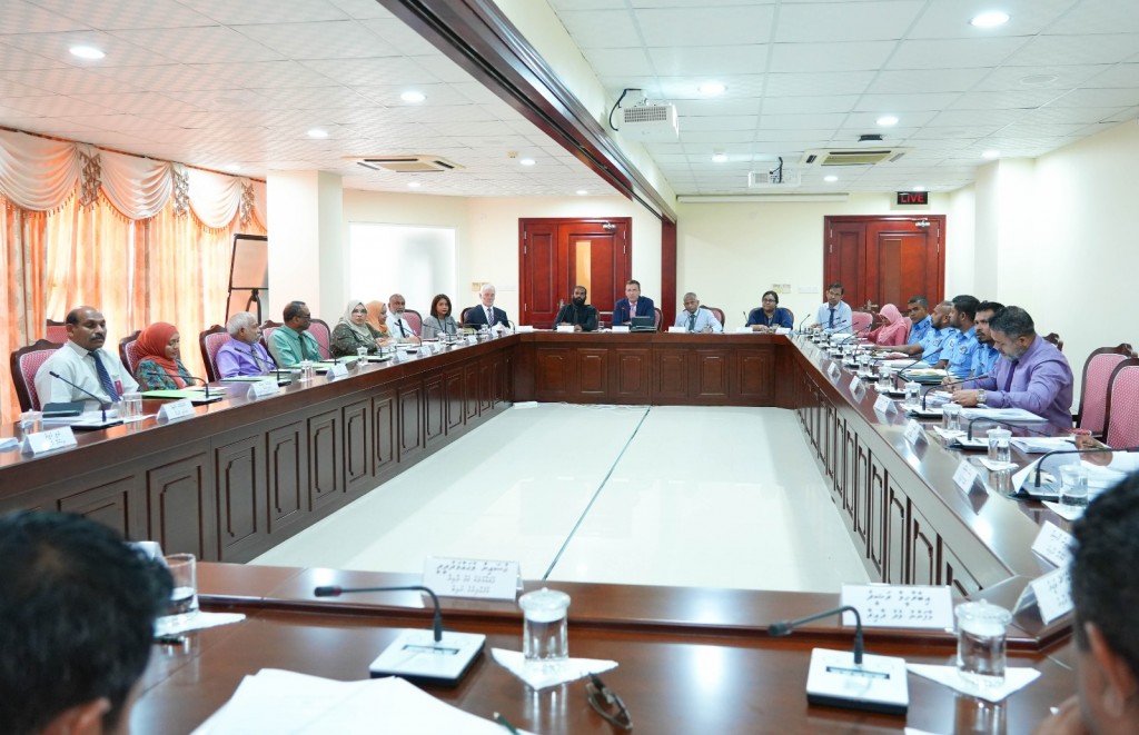 Account thakun faisaa vagah nagaathee, kamaabehey faraaiythah haazirukuri committee bahdhaluvun sirru