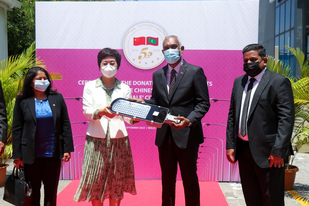 China in Male' city council ah 3000 magu bahthi hadhiyaakoffi