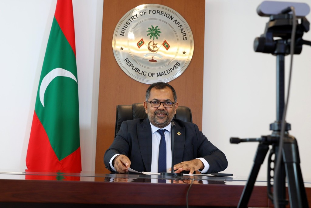 Tharahgeege landudhandithah haasil kureveynee gaumuthakuge gulhun ithurah harudhanaa kurevigen: Zameer