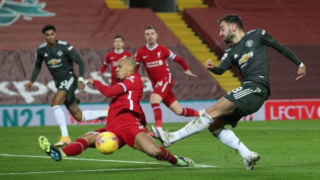 United aai Liverpool evvaru, 1 vanaigai adhives United