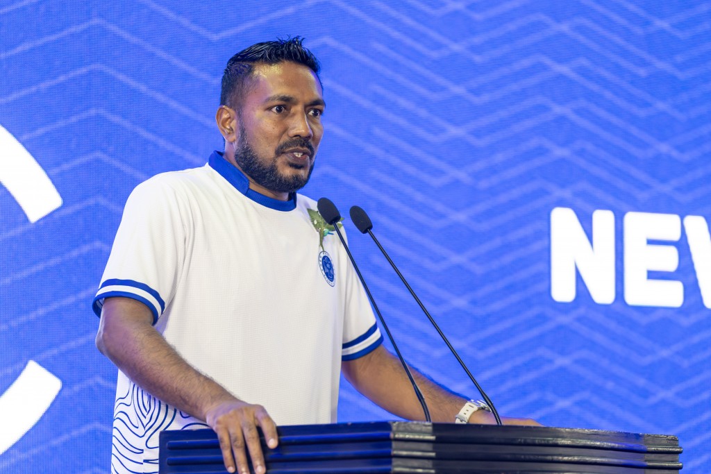 Mubeen ge vaudheh: New furathama division ah gengos, supporter in hevvailadheynan