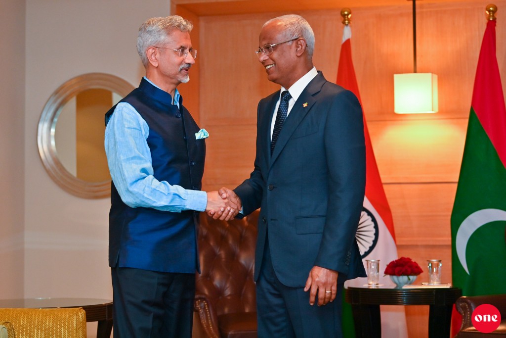 Photo: Raees Solih aai Jaishankaru bahdhalu kurehvun
