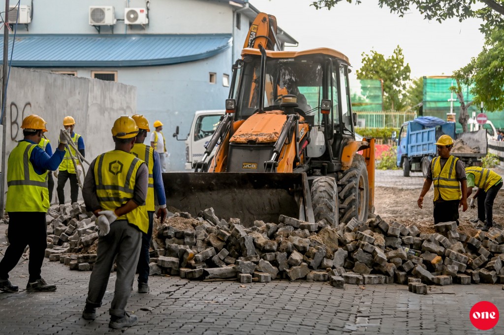 Male ge magutha hadhan bodu project eh, ethah 100 million dollar haradhuvaane!