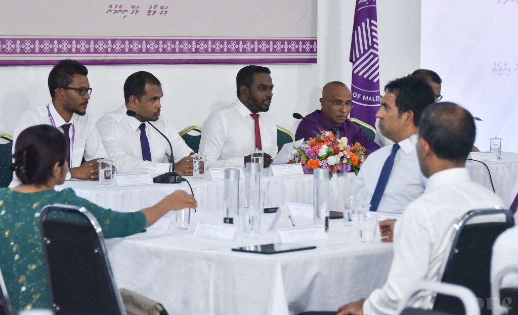 Mees media gai commission ge memberunnaa muvazzafunnah biru dhehkumakee balaiganeveyne kameh noon: EC