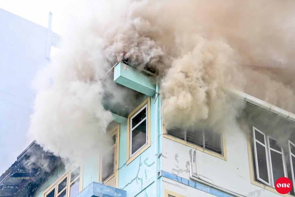 ''Fire and editional perils insurance'' haahsa vanee imaaraathaai mudhaa nurahkalun salaamai kuran