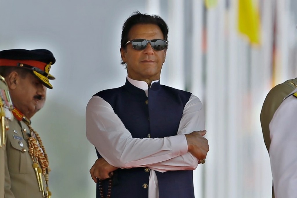 Boduvazeeru Imran ge edhivadaigennevumah Pakistan ge Raees, e gaumuge gaumee majilis uvaalavvaifi