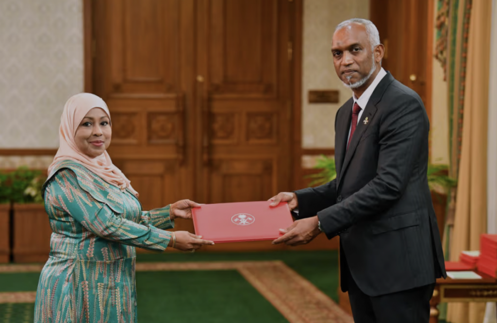 Dr. Rameelaa akee heevaagi, amaanaaiytheri gaabil beyfulheh: Raees