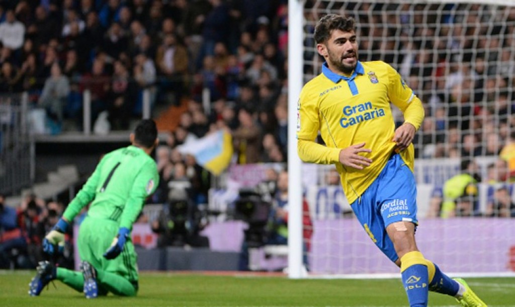 Santiago Bernabéu gai Real kolhah goal jehi Tana, ''Canery reendhoo'' ah alvadhaau kiyai raajje ah