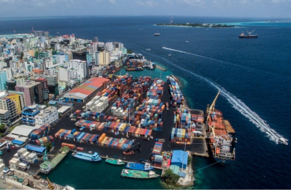 Two boats run into accident on sea near Male' Commercial Harbor