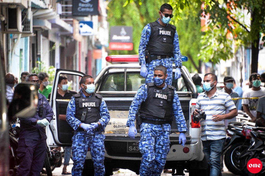 Dhauvaa nukoh bandhugai 60 dhuvahu behettey gothah islaahu hushahalhaifi